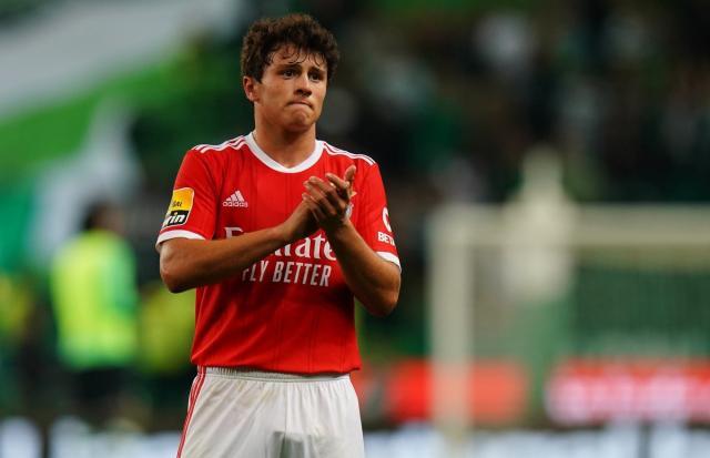 米兰体育app入口-曼联1亿欧元买若昂·内维斯？名宿：要1.2亿也得掏！